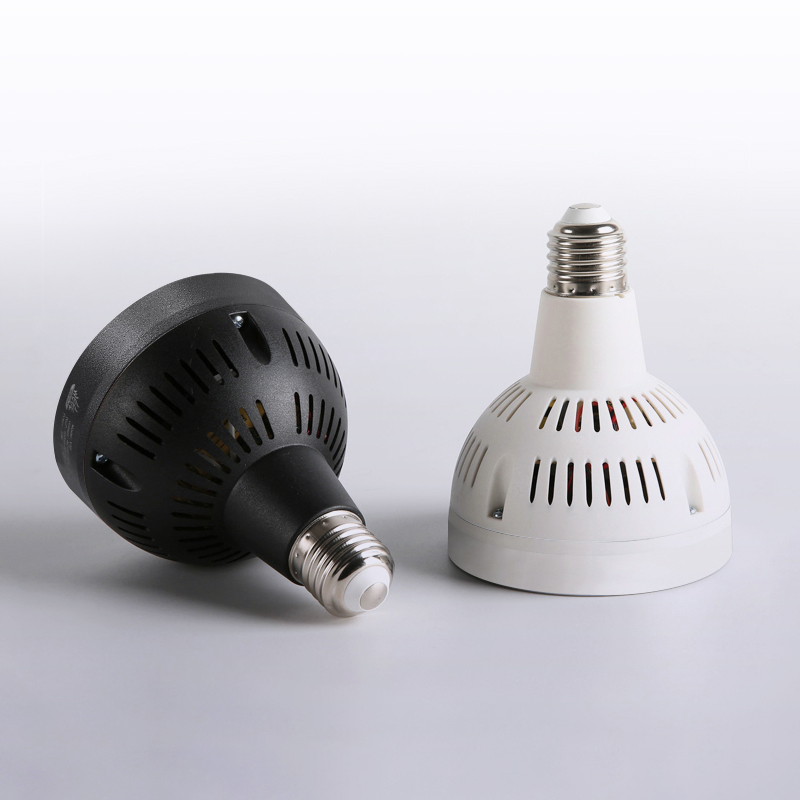 Y30SE フルスペクトル アルミニウム製 LED 水槽育成 - Grow Light Led のレビューと価格