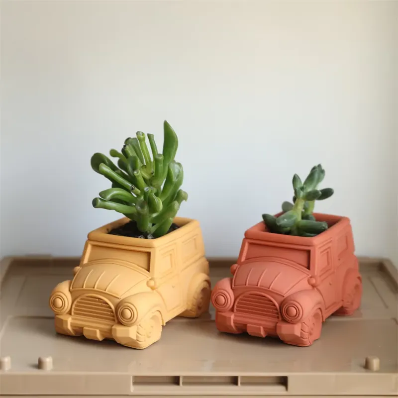ボウアン・ニコール ヴィンテージカー型コンクリートシリコンモ - Plant Pot のレビューと価格
