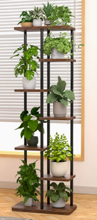 多層式の金属と木材を使用したプランタースタンド。室内の隅に設 - Plant Pot のレビューと価格