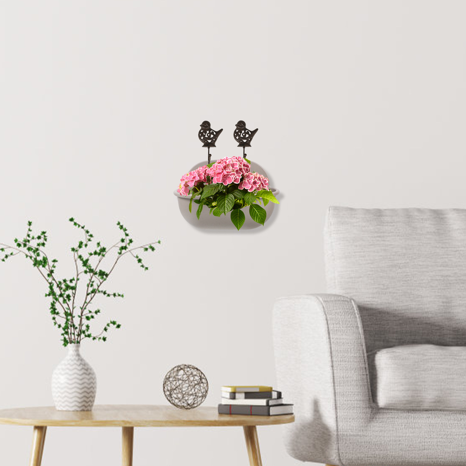 屋外・屋内兼用、壁掛け式プランター。ハロウィンやクリスマスに - Vertical Planter のレビューと価格